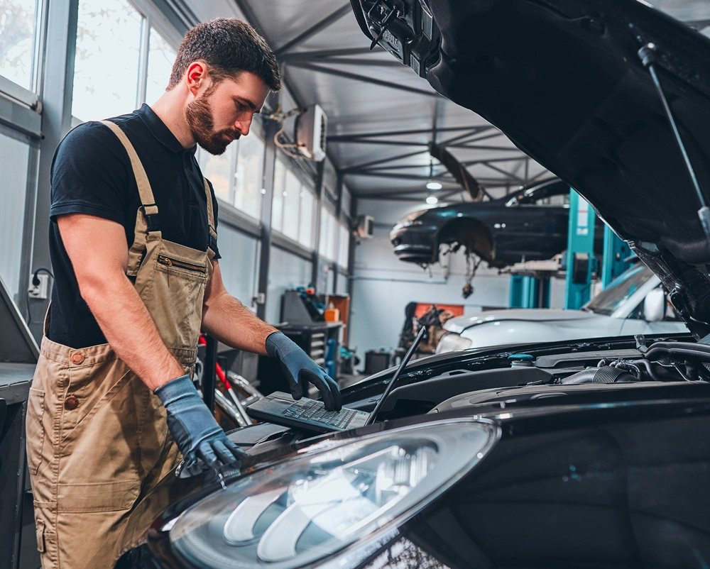 Manutenzione e riparazione auto